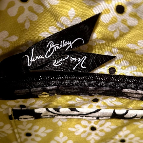 Vera Bradley Quick Draw Baroque handbag . (NWT) Black/Yellow/Grey List for $78 - Picture 4 of 4